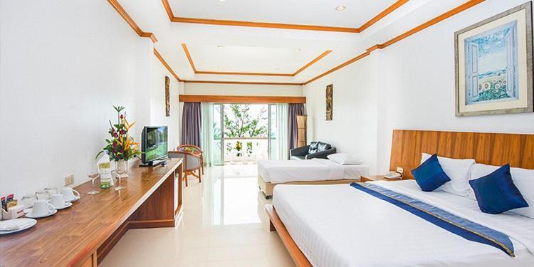 三庄海滩度假村 Patong 外观 照片