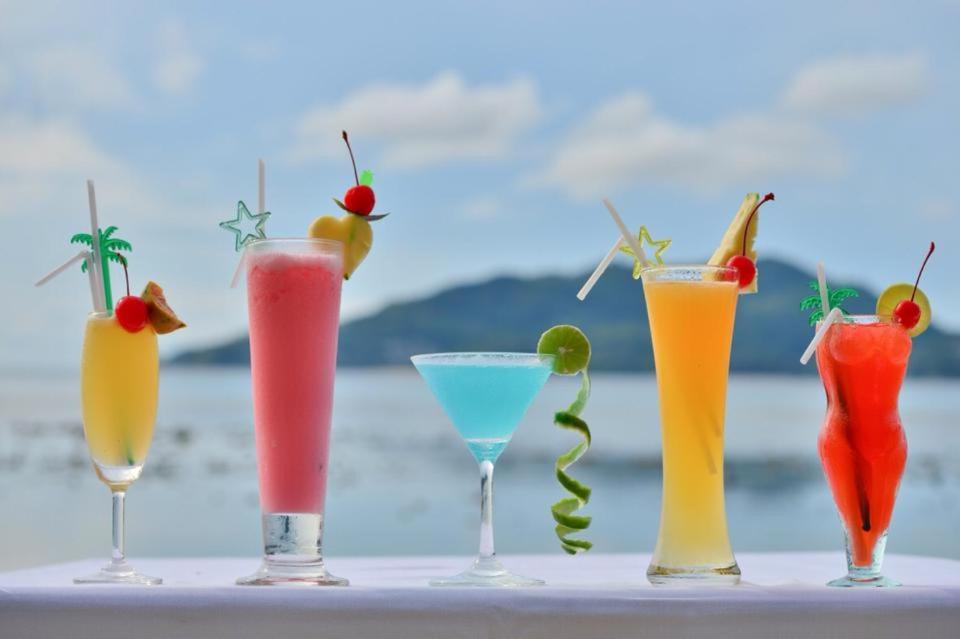 三庄海滩度假村 Patong 外观 照片